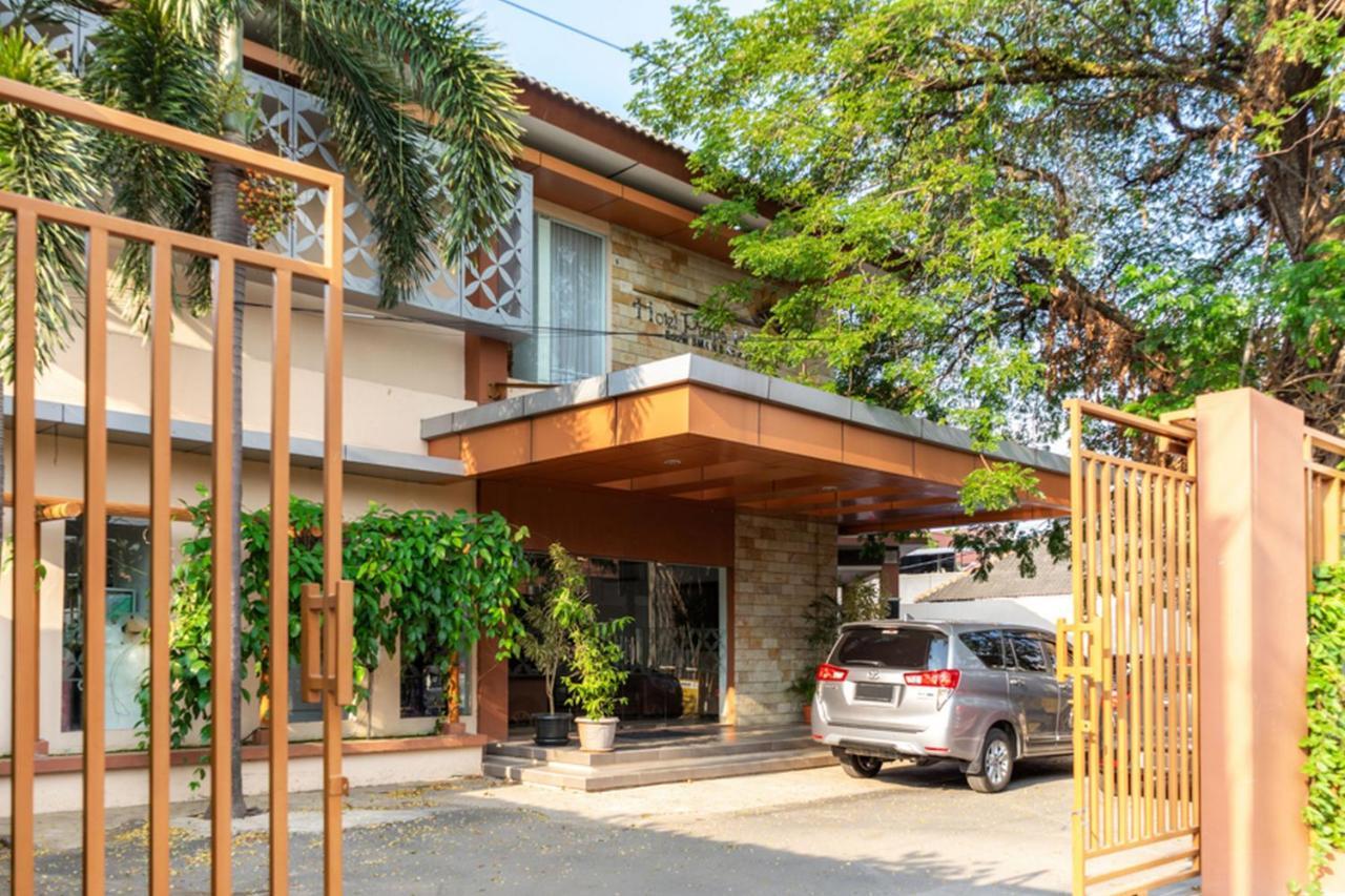 Reddoorz Plus Syariah Near Java Supermall Semarang 2 Екстер'єр фото