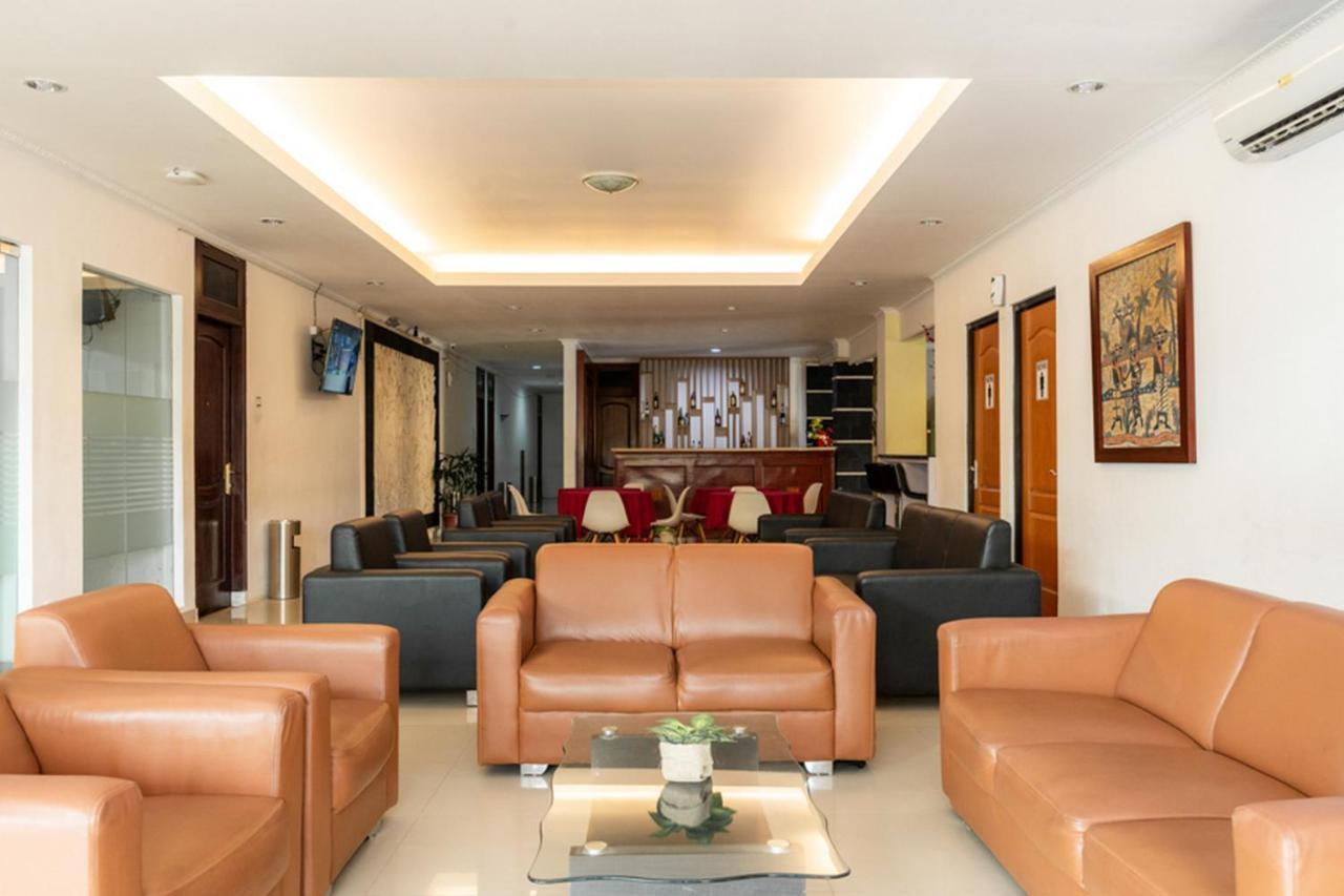 Reddoorz Plus Syariah Near Java Supermall Semarang 2 Екстер'єр фото