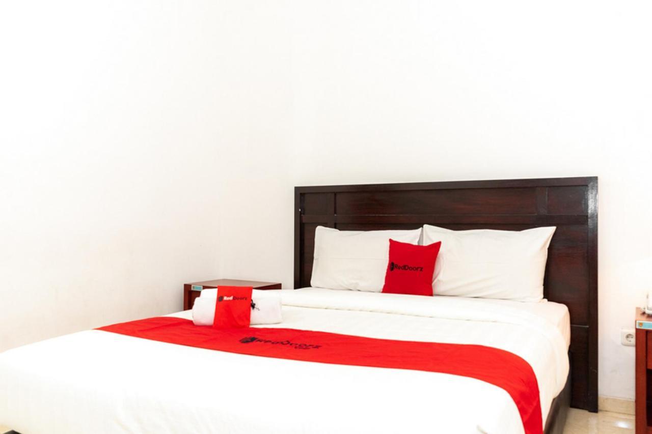 Reddoorz Plus Syariah Near Java Supermall Semarang 2 Екстер'єр фото