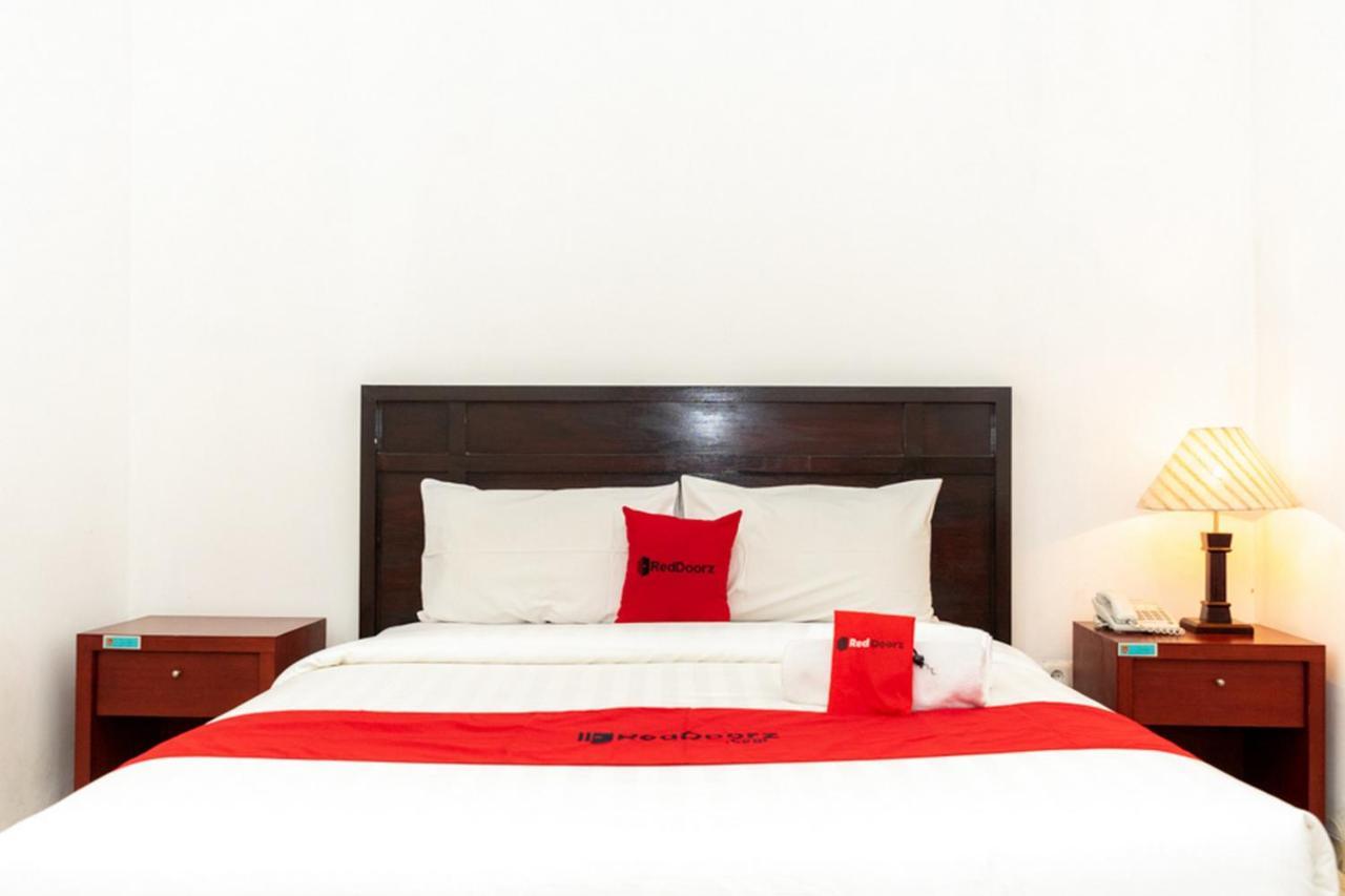 Reddoorz Plus Syariah Near Java Supermall Semarang 2 Екстер'єр фото