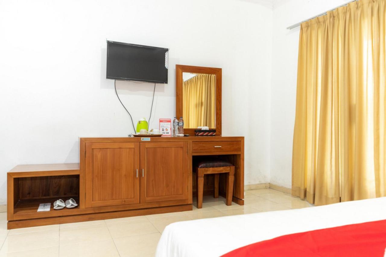 Reddoorz Plus Syariah Near Java Supermall Semarang 2 Екстер'єр фото